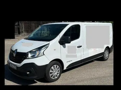 Gebraucht Renault Trafic Komfort 125 PS (91 kW) 2017 Weiß Van / Kleinbus