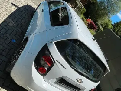 Gebraucht Chevrolet Aveo LS 69 PS (50 kW) 2013 Weiß Limousine