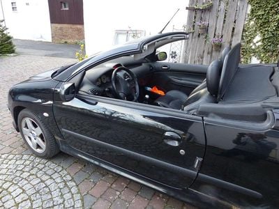Gebraucht Peugeot 206 CC 109 PS (80 kW) 2003 Cabrio