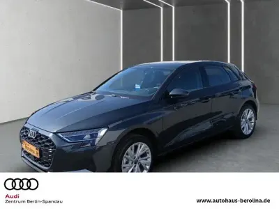 Nowe Audi A3 Sport 116 KM (85 kW) 2026 Szary Sedan/Limuzyna