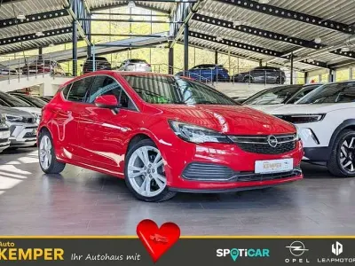 Second-hand Opel Astra OPC 200 CP (147 kW) 2018 Roșu Berlinǎ