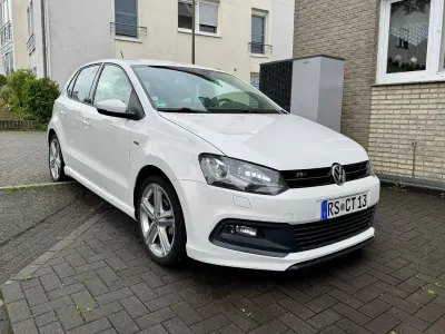 Käytetty VW Polo R-line 90 HP (66 kW) 2014 Valkoinen Sedan