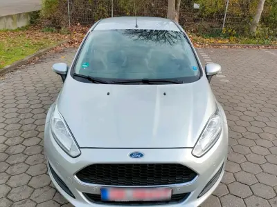 Gebraucht Ford Fiesta 75 PS (55 kW) 2016 Grau Kleinwagen