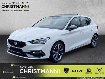 Gebraucht Seat Leon 150 PS (110 kW) 2024 Candy weiss Limousine