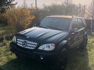 Usata Mercedes ML55 AMG AMG 347 CV (255 kW) 2000 Blu SUV