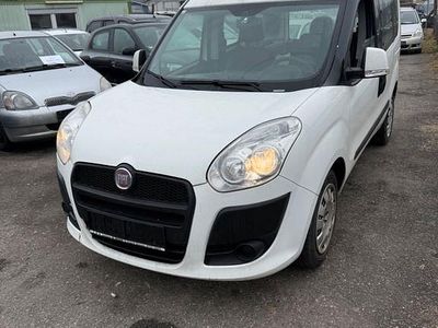Weiß Gebraucht 2012 Fiat Doblò Dynamic Van / Kleinbus | 2.750 € (Guter Preis)
