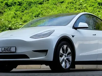 Gebraucht Tesla Model Y 378 kW (514 PS) 2024 Weiss SUV