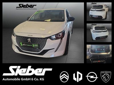 Weiss banquise Gebraucht 2023 Peugeot e-208 Allure Kleinwagen | 20.990 € (Fairer Preis)