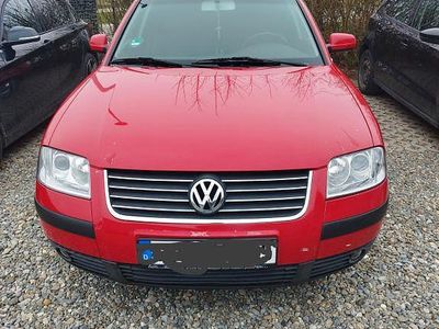 Gebraucht VW Passat Basis 116 PS (85 kW) 2001 Rot Kombi