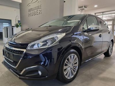 Gebraucht Peugeot 208 Signature Sky 110 PS (80 kW) 2019 Blau Kleinwagen