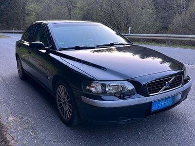 Second-hand Volvo S60 140 CP (102 kW) 2003 Negru Berlinǎ