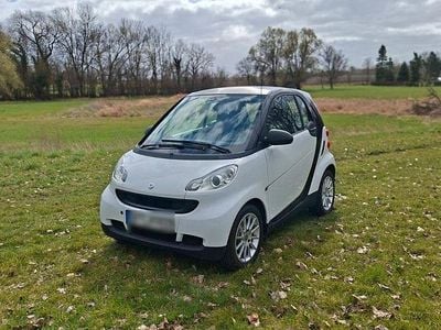 Gebraucht Smart ForTwo Coupé 61 PS (44 kW) 2011 Weiß Coupé