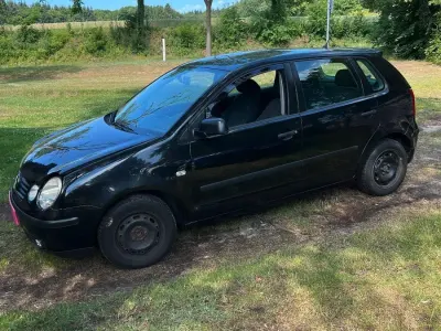 Gebraucht VW Polo 64 PS (47 kW) 2003 Schwarz Kleinwagen