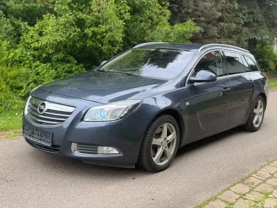Gebraucht Opel Insignia Cosmo 160 PS (117 kW) 2009 Blau Kombi