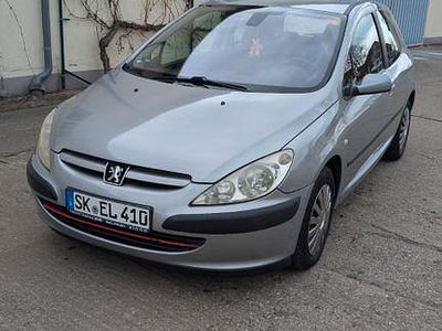 Gebraucht Peugeot 307 Tendance 109 PS (80 kW) 2004 Grau Limousine
