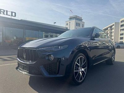 Gebraucht Maserati Levante 349 PS (256 kW) 2022 Blau SUV