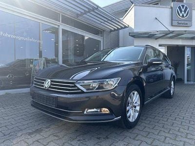 Grau Gebraucht 2019 VW Passat R-line Kombi | 15.980 € (Guter Preis)