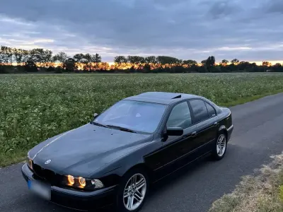 Gebraucht BMW 523 170 PS (125 kW) 1998 Schwarz Limousine