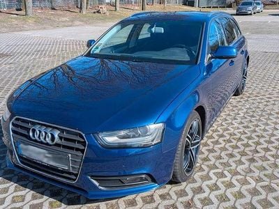 Gebraucht Audi A4 Ambition 170 PS (125 kW) 2012 Blau Kombi