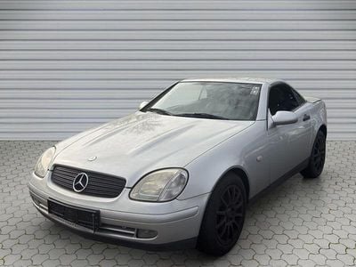 Usata Mercedes SLK200 136 CV (100 kW) 1999 Argento Cabrio