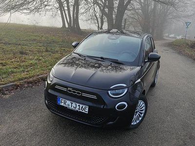 Schwarz Gebraucht 2022 Fiat 500e Icon Kleinwagen | 16.149 € (Guter Preis)