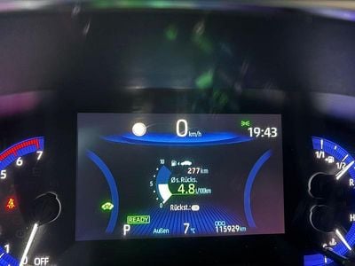 Gebraucht Toyota Corolla Hybrid 125 PS (91 kW) 2020 Braun Limousine