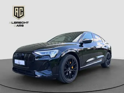 Gebraucht Audi e-tron S-Line 300 kW (408 PS) 2023 Mythosschwarz metallic SUV