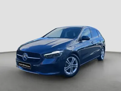 Używany Mercedes B200 Progressive 150 KM (110 kW) 2023 Niebieski Minivan