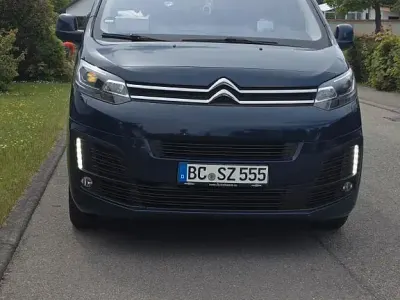 Gebraucht Citroën Spacetourer Feel 179 PS (131 kW) 2017 Blau Van / Kleinbus