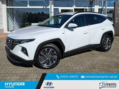 Gebraucht Hyundai Tucson Trend 136 PS (100 kW) 2020 Polar white SUV