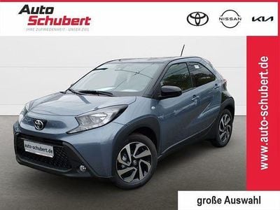 Usata Toyota Aygo X Basis 72 CV (52 kW) 2025 Grigio SUV