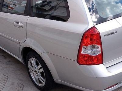 Begagnad Chevrolet Nubira CDX 121 HK (88 kW) 2008 Grå Sedan