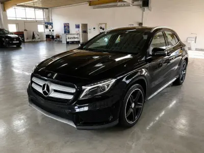 Gebraucht Mercedes GLA200 AMG line 136 PS (100 kW) 2016 Schwarz SUV