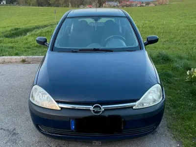 Usata Opel Corsa 80 CV (58 kW) 2001 Viola Utilitaria