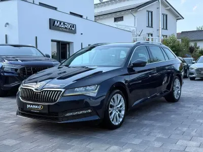 Gebraucht Skoda Superb Ambition 150 PS (110 kW) 2022 Blau Kombi