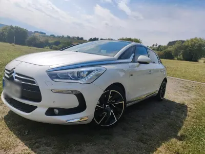 Gebraucht Citroën DS5 163 PS (119 kW) 2013 Weiß Kleinwagen