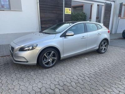 Gebraucht Volvo V40 150 PS (110 kW) 2015 Limousine