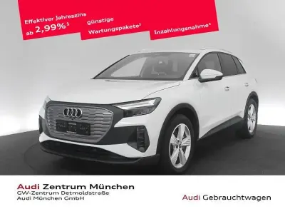 Gebraucht Audi Q4 e-tron Comfort 150 kW (204 PS) 2022 Gletscherweiß metallic SUV