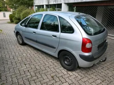 Gebraucht Citroën Xsara 90 PS (66 kW) 2005 Silber Van / Kleinbus