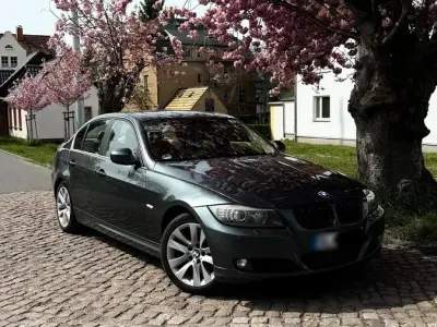 Usata BMW 330 245 CV (180 kW) 2009 Verde Berlina