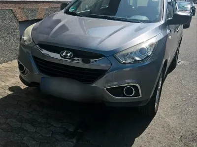 Gebraucht Hyundai ix35 135 PS (99 kW) 2012 Grau SUV