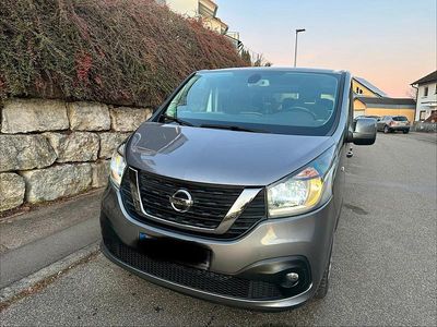 Gebraucht Nissan NV300 145 PS (106 kW) 2017 Grau Van