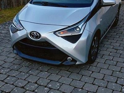 Gebraucht Toyota Aygo Connect Style 72 PS (52 kW) 2018 Silber Kleinwagen