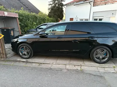 Gebraucht Ford Mondeo 180 PS (132 kW) 2016 Schwarz Kombi