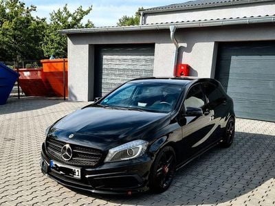 Gebraucht Mercedes A180 AMG line 122 PS (89 kW) 2015 Schwarz Limousine