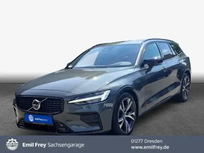 Gebraucht Volvo V60 145 PS (106 kW) 2025 Kombi