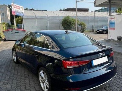 Gebraucht Audi A3 Comfort 116 PS (85 kW) 2019 Blau Limousine