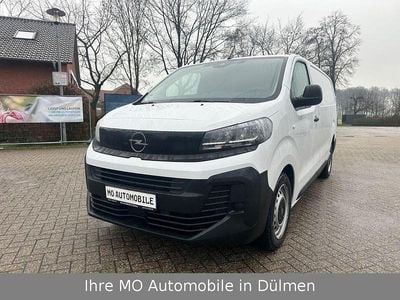 Weiß Gebraucht 2025 Opel Vivaro Basis Van / Kleinbus | 23.799 € (Superpreis)