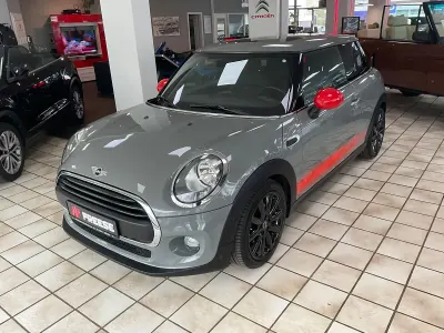 Usado Mini ONE 102 HP (75 kW) 2018 Cinzento Citadino