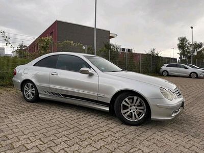 Gebraucht Mercedes CLK270 200 PS (147 kW) 2004 Silber Coupé